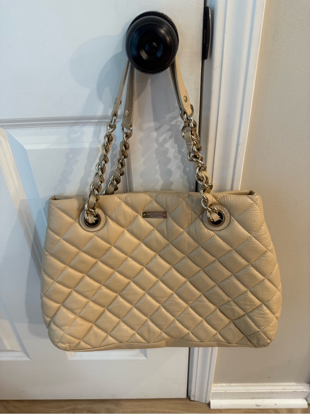 Kate Spade NY Gold Coast 'Maryanne IVORY QUILTED LEATHER Med/Large Tote READ